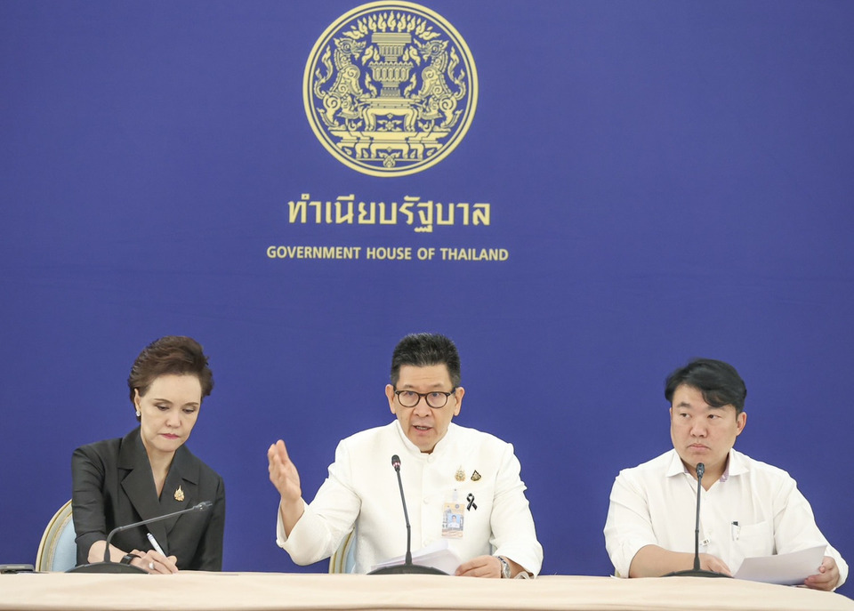 เช็กด่วน! ครม.เคาะ 4 มาตรการสู้วิกฤตน้ำมันแพง! แจกเงิน-อุดหนุนทั่วประเทศ เยียวยาประชาชน ขนส่ง เกษตรกร