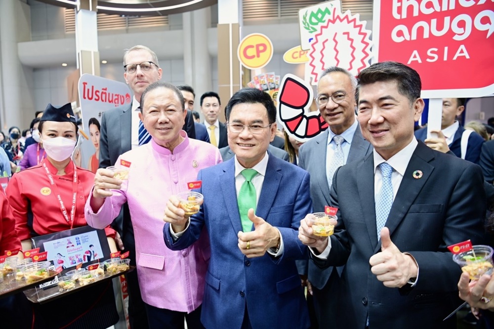 "รองนายกฯจุรินทร์" ชมบูธ CPF ส่งมอบอาหารคุณภาพสู่ทั่วโลก หนุนการบริโภคอย่างยั่งยืน 