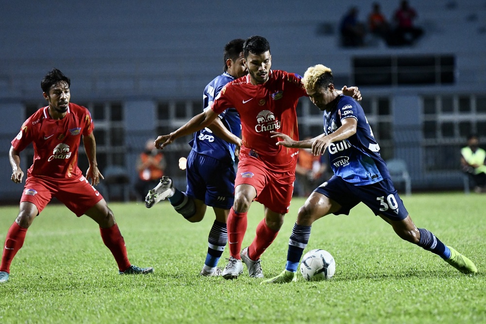 "ชลบุรี เอฟซี" บุกชนะ "ระยอง เอฟซี"  3-1 ศึก New Normal : Demonstration Match "Rayong Kick off"