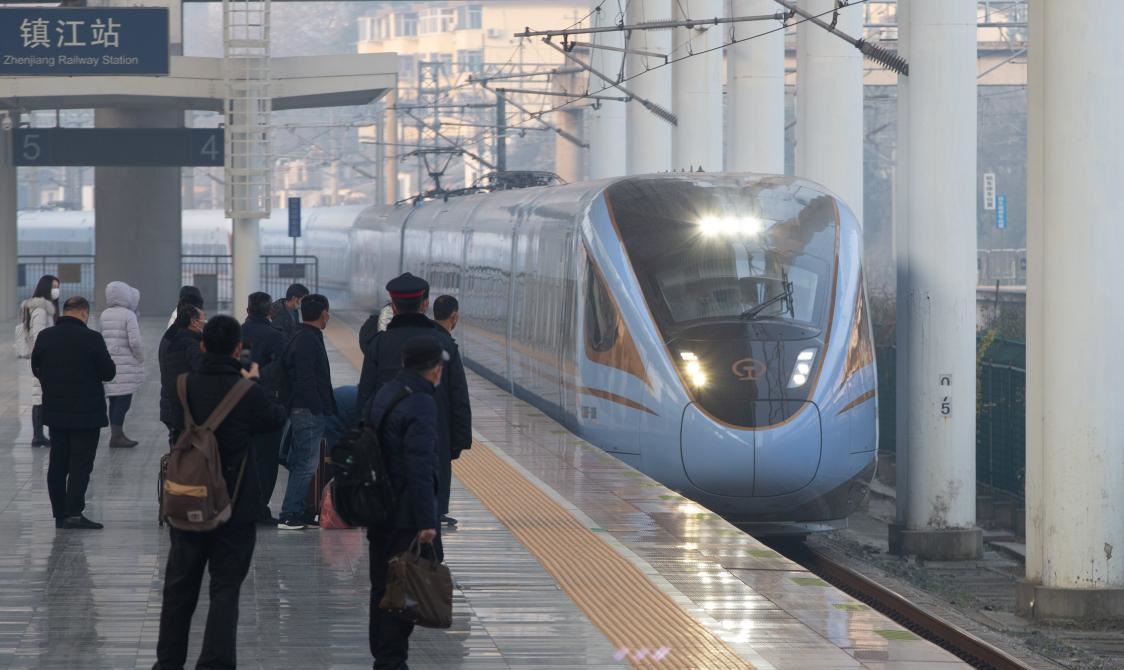 รถไฟหัวกระสุน “ฟู่ซิง” ให้บริการเป็นครั้งแรก