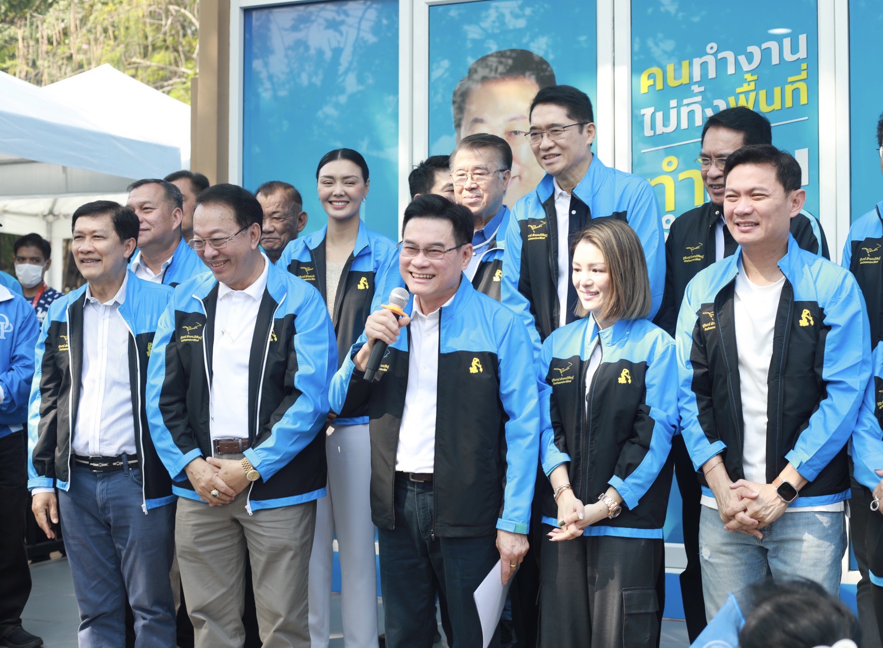 "จุรินทร์" จ่อเปิดตัวผู้สมัคร สส.กทม. 3 มี.ค.นี้ ชูสร้างเงิน สร้างคน สร้างชาติด้วยอินเตอร์เน็ตฟรี 1 แสนจุดทั่ว กทม.