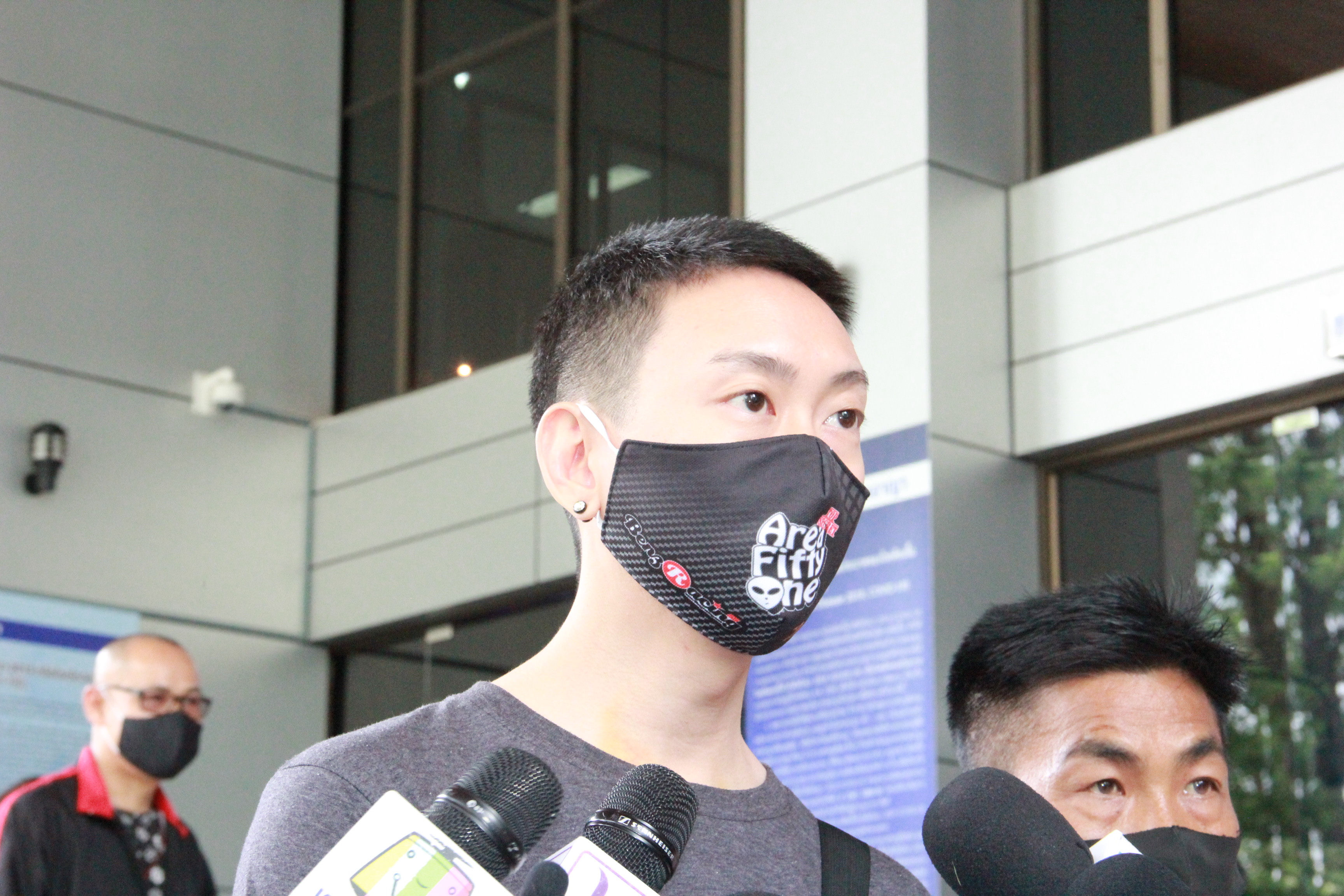 ผิดเงื่อนไข! ศาลเพิกถอนประกันตัว“เบนซ์ เรซซิ่ง”