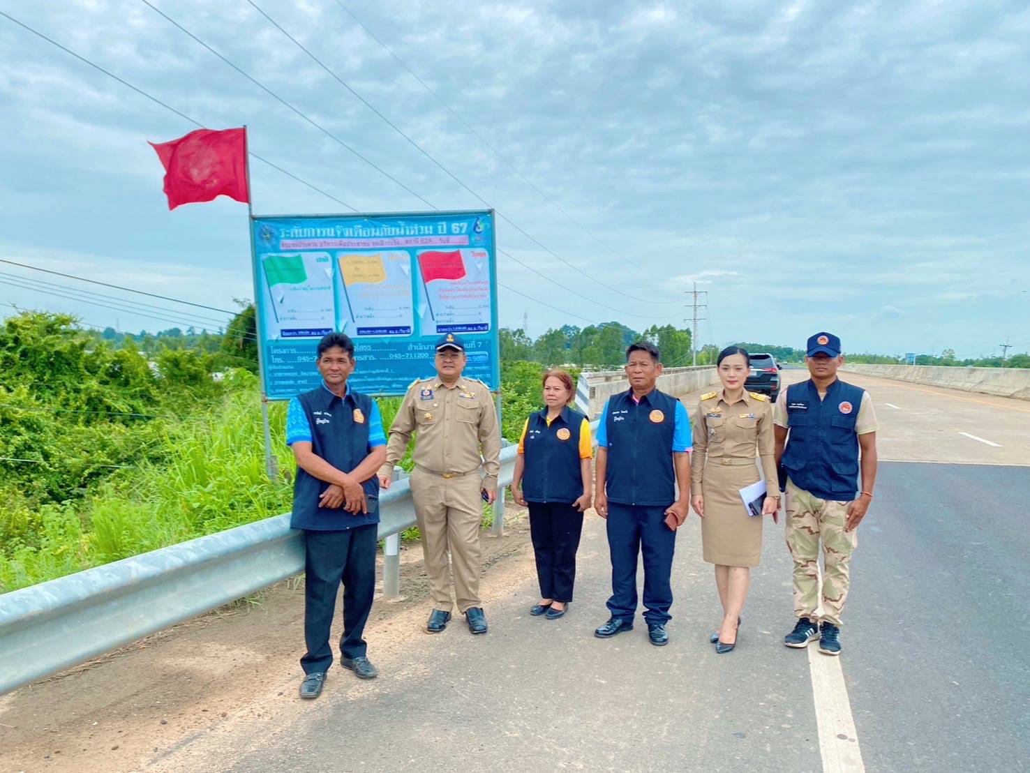 นอภ.เมืองยโสธรเกาะติดสถานการณ์น้ำพร้อมให้การช่วยเหลือปชช.ที่ได้รับผลกระทบ