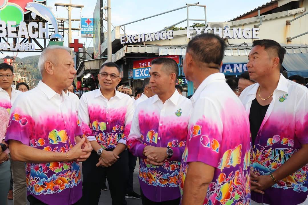 ตระการตา!"พิพัฒน์"ร่วมพิธีเปิดฤดู "การท่องเที่ยวหาดป่าตอง ครั้งที่ 38"  ต้อนรับนักท่องเที่ยวจากทั่วทุกมุมโลก 