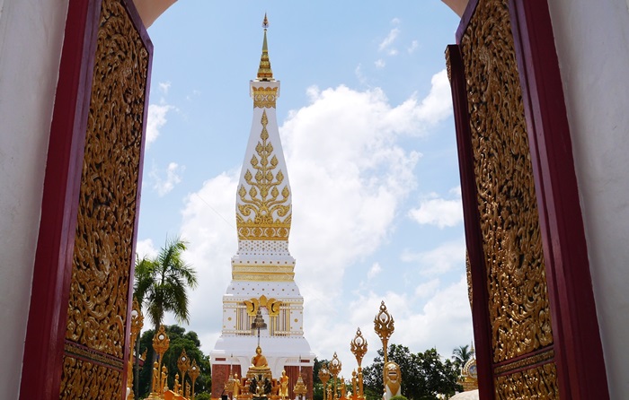 “พระธาตุพนม”หมายมั่นสู่มรดกโลก : ลานบ้านกลางเมือง