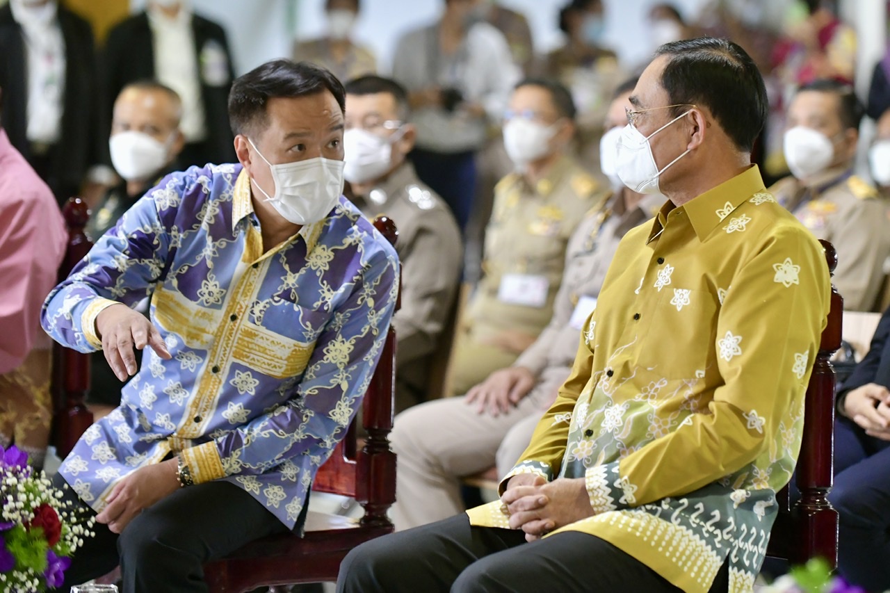 "บิ๊กตู่" บอก "รบ.-ครม.-ส.ส." คิดดีทำดีเหมือนสร้างกุศล ชี้ถ้าไม่ขัดแย้งทำได้ทุกเรื่อง ลั่น ไม่มีทะเลาะ "ภูมิใจไทย" 