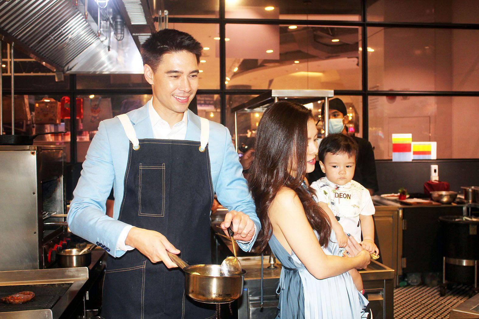 “ลิเดีย-แมทธิว” ส่งท้ายแคมเปญ “Elegance of Thai Women” อิ่มอร่อยกับมื้ออาหารสุดพิเศษที่ห้างบลูพอร์ต หัวหิน