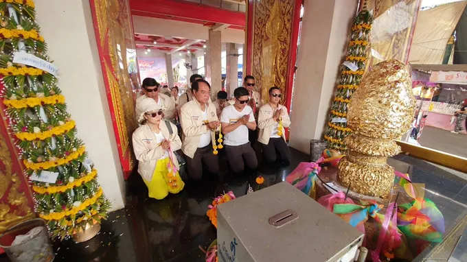 "มงคลกิตต์"นำพรรคไทยศรีวิไลย์หาเสียงกาญจนบุรี มั่นใจส่งคนพื้นที่สู้พรรคซื้อเสียงได้แน่