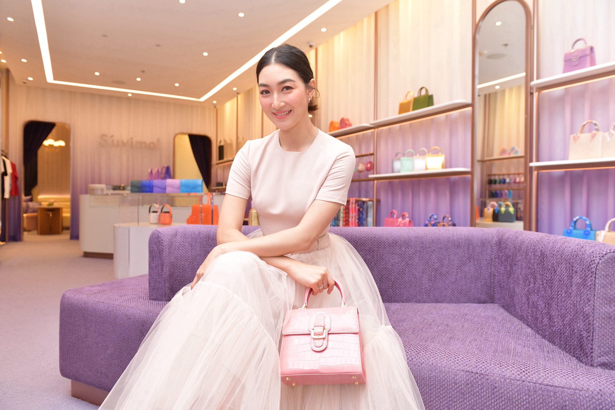 “แพนเค้ก” ร่วมสัมผัส “Madison Bag”  กระเป๋าหนังเอ็กโซติกรุ่นพิเศษจาก S’uvimol