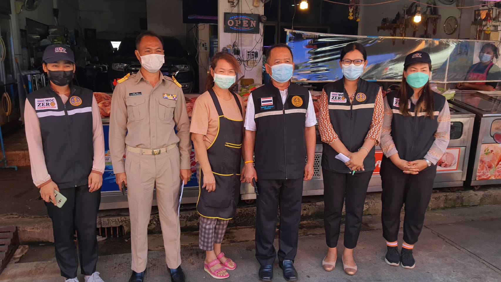"พณ.บุรีรัมย์"ลุยตรวจ"เขียงหมู"ร่วมโครงการพาณิชย์ลดราคาช่วยปชช.