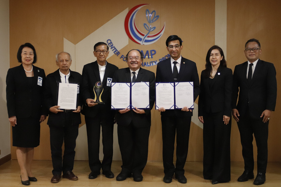 TSPCA ลงนาม ร่วมกับศูนย์คุณธรรม พร้อมรับมอบรางวัล THAILAND MORAL AWARDS
