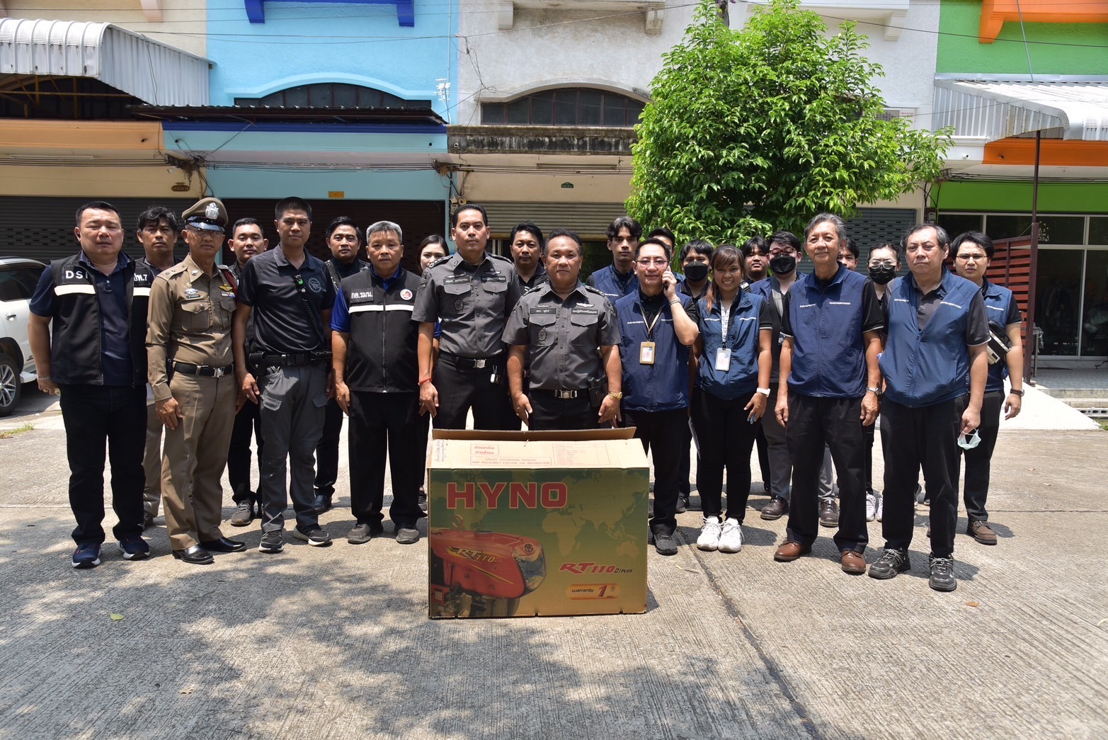 DSI สนธิกำลังลงพื้นที่นครชัยศรี เข้าตรวจค้นจับเครื่องยนต์ 58 เครื่องไม่มี มอก.