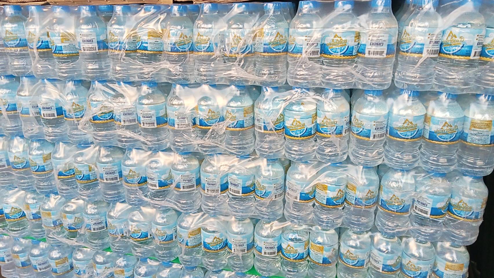 บุรีรัมย์อากาศร้อนจัด น้ำดื่มบรรจุขวด ยอดขายพุ่งวันละ 3,000 แพ็ค