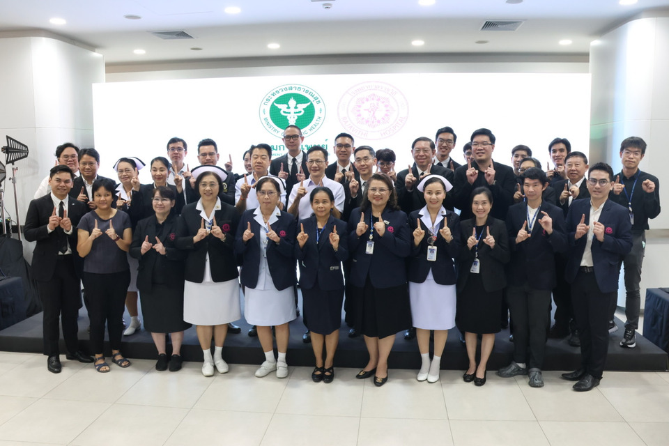 โรงพยาบาลราชวิถี ฉลองความสำเร็จผ่าตัดด้วยหุ่นยนต์ครบ 1,100 ราย 