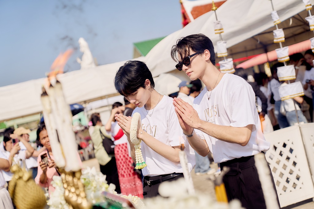 “เก่ง-น้ำปิง” นำทีมบวงสรวงซีรีส์ “เขมจิราต้องรอด” ชวนลุ้นไปกับชะตาต้องคำสาป