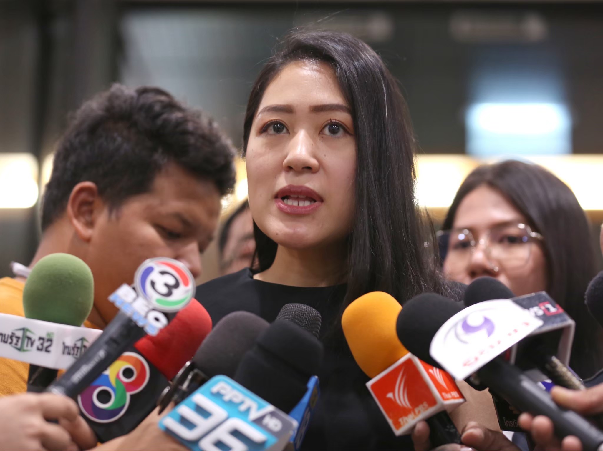 "ช่อ"ลั่นฟ้องแน่ ! มอบทนายจัดการคนกล่าวหาอมเงินบริจาค"เมย์เดย์"สัปดาห์หน้า