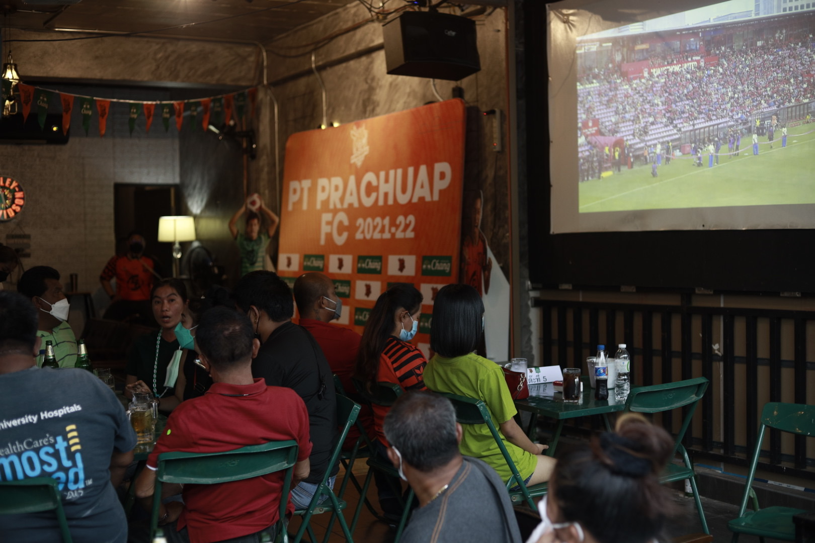 ควันหลง "ต่อพิฆาต" ลุ้นรอดตกชั้น "ช้าง ชวน เชียร์" พาแฟนต่อพิฆาต มันส์ทะลุจอ 
