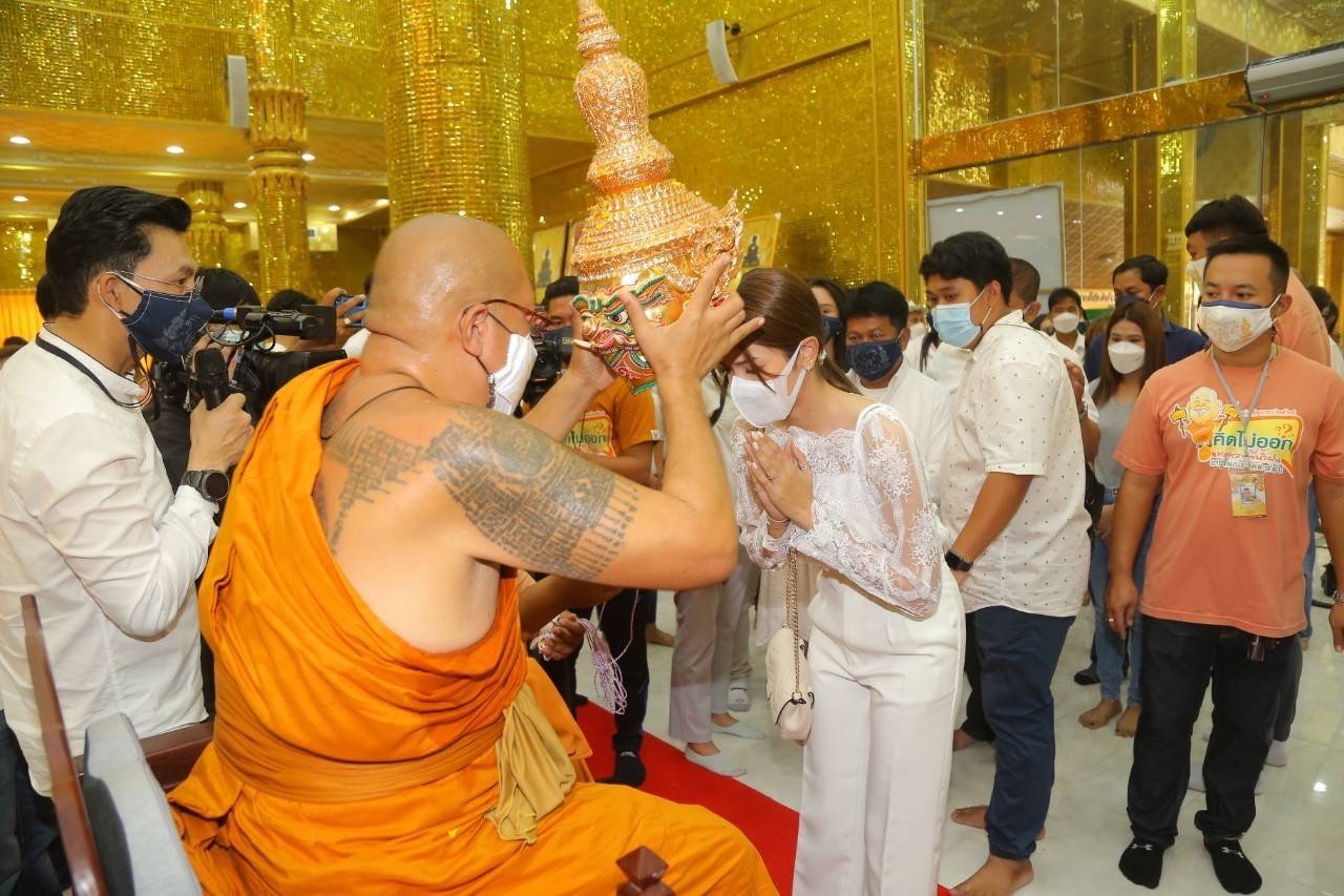 "วัดไผ่ล้อม"จัดพิธีไหว้ครูบูรพาจารย์ วิสาขบูชารำลึก "ศิษยานุศิษย์-คนบันเทิง”ร่วมพิธีล้นหลาม