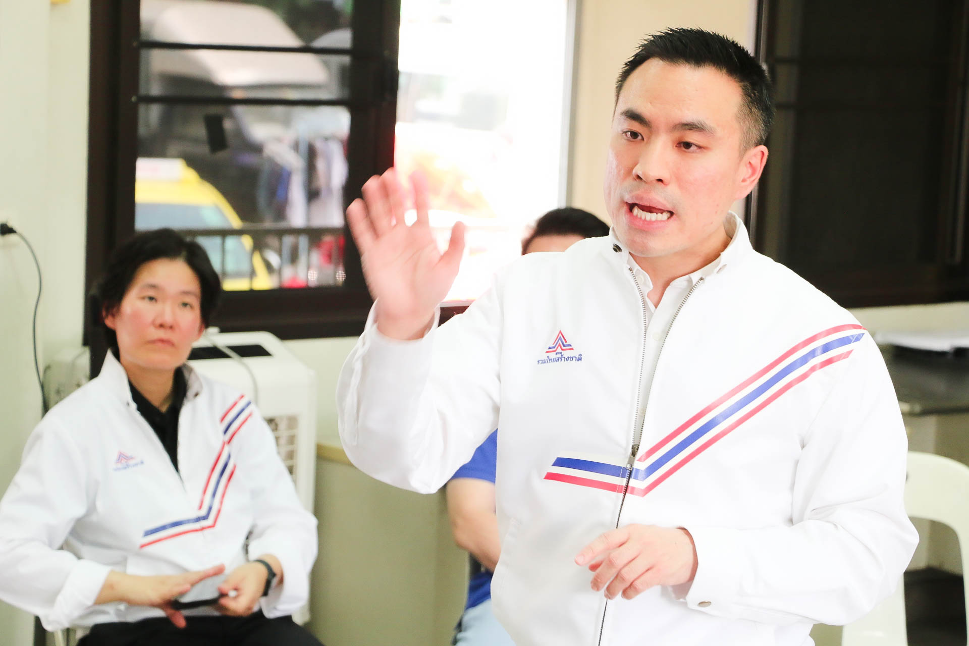 “รทสช.”เจาะฐานบ้านเอื้ออาทรหัวหมาก ชู "นโยบายสวัสดิการช่วยผู้มีรายได้น้อย" ย้ำไม่ใช่พรรคเฉพาะกิจ เป็นนั่งร้านให้ใคร