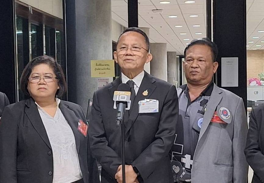 “สมศักดิ์” โวยสภาฯถ่วงร่าง พ.ร.บ.อสม.ไม่ทัน เจอสกัดลากยาวกม.ครู ด้าน“ไชยา” ไล่ “พท.-ปชน.”ไปตกลงกันก่อนถกฯพรุ่งนี้ 