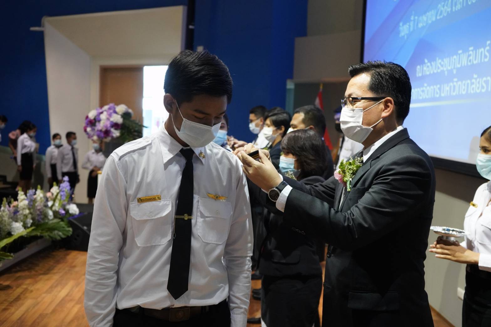 มรส. ประดับบั้งเลื่อนชั้นปี นศ.ธุรกิจการบิน 