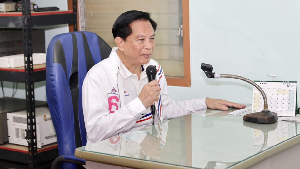 "พีระพันธุ์" ติงรัฐบาลปมทำประชามติ ชี้ข้อมูลคลาดเคลื่อน เปรียบเหมือนหลอกให้เซ็นเช็คเปล่า