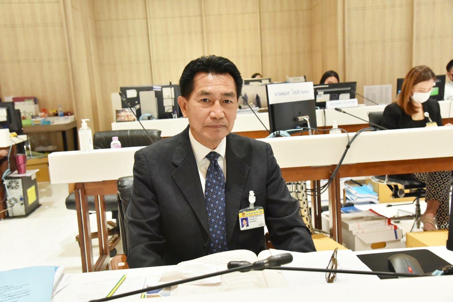 "พิเชษฐ์" เตือนรมต.ระวังติดคุกหลัง 24ส.ค. ลั่นต้องรับผิดชอบทุกการกระทำ อัด "ผู้มีอำนาจ" ครอบงำสภา แก้กติกาเลือกตั้งหวังสืบทอดอำนาจ