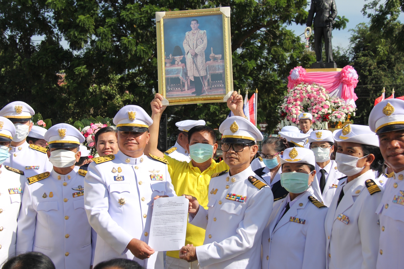 กลุ่มพลังมวลชนชาว อ.หนองกี่ จ.บุรีรัมย์ รวมพลังปกป้องสถาบัน