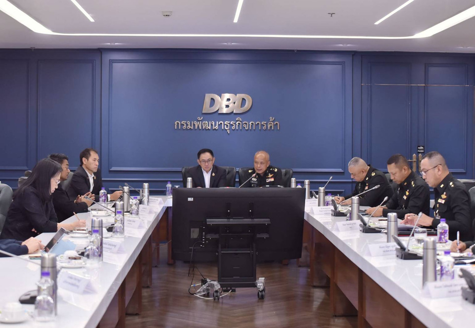 พาณิชย์ จับมือ กอ.รมน. ร่วมแก้ปัญหา ‘ทุนเทาข้ามชาติ’