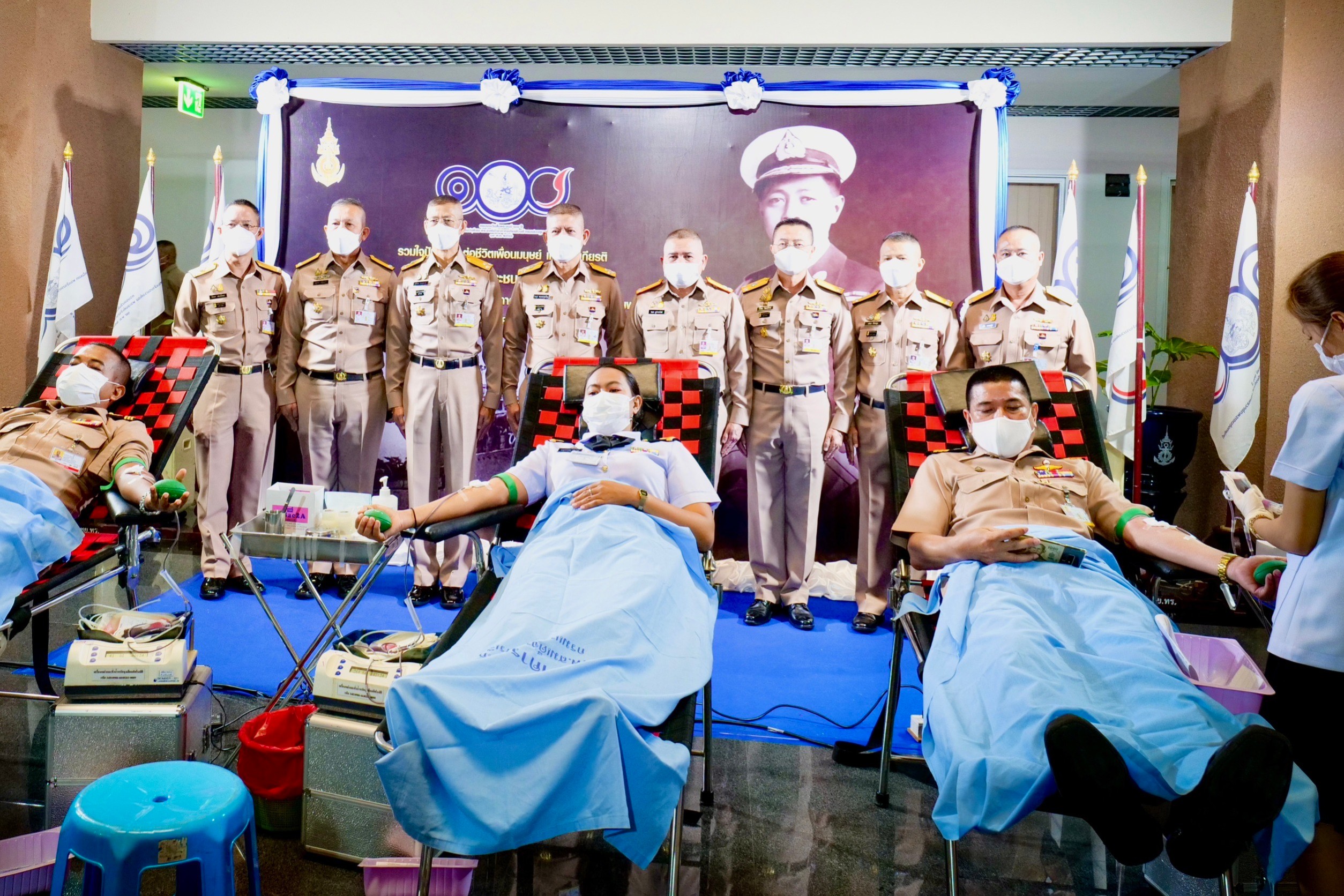 กองทัพเรือ นำกำลังพลบริจาคโลหิต ครบรอบวันสิ้นพระชนม์ 100 ปี เสด็จเตี่ย