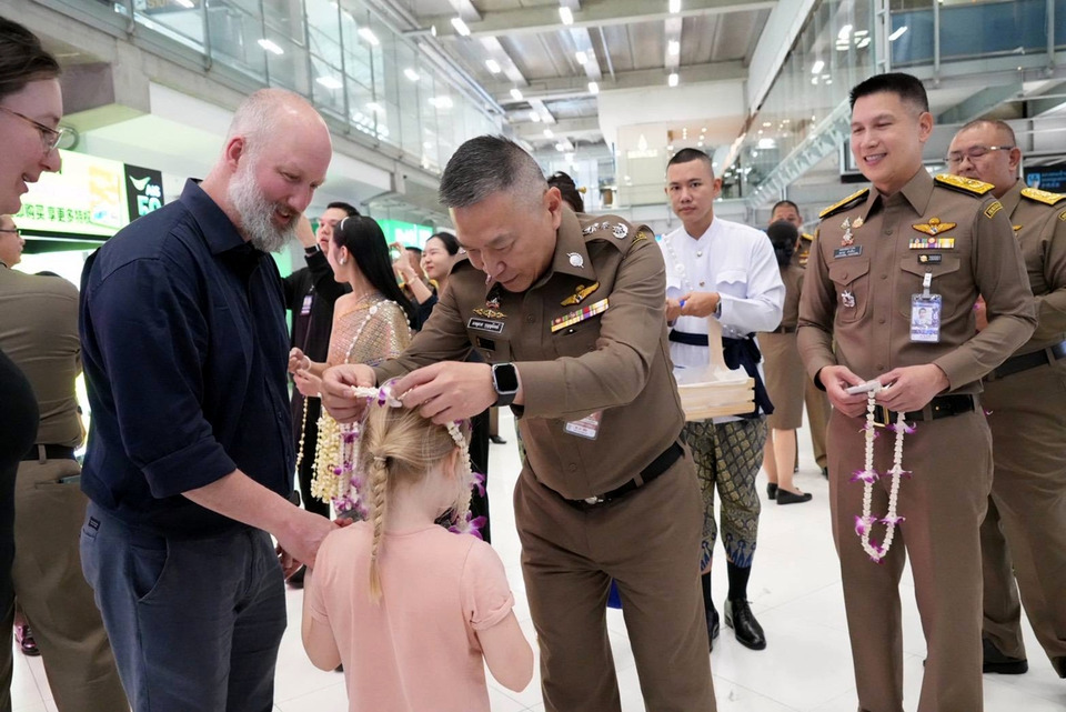 สตม. ผนึก ทอท. รับสงกรานต์ 2569 ระดม จนท. 200 นาย ดูแลนักท่องเที่ยว