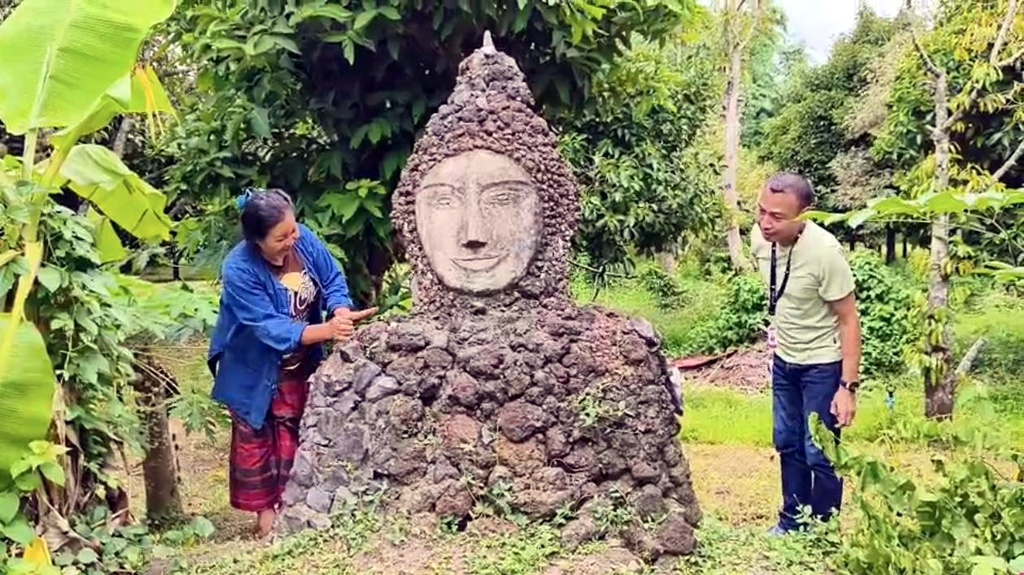 ปาฏิหาริย์กลางสวนทุเรียน! เศษหินสร้างพระพุทธรูป 3 องค์ ศรัทธาหนุนชีวิตรุ่ง