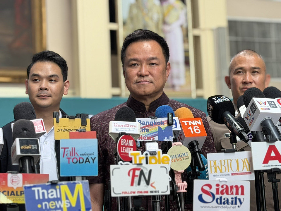 "นายกฯ" เตือนสติประชาชนอย่าโลภ โลกนี้อีซี่มันนี่ไม่มีจริง ระวังตกเป็นเหยื่อ call center - สแกมเมอร์ รบ.ตั้งเป้าลดคดีให้ได้มากที่สุด 
