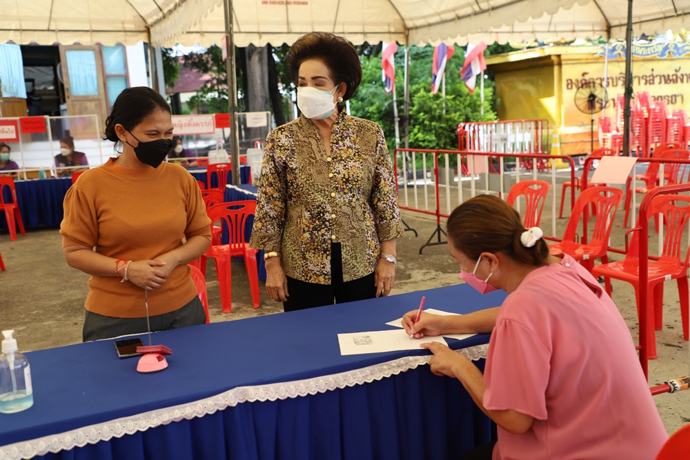 อบจ.อยุธยา เปิดจองวัคซีน “โมเดอร์นา” สำหรับคนพิการ ผู้ป่วยติดเตียง สตรีมีครรภ์ ผู้สูงอายุ ที่มีชื่อทะเบียนบ้านกรุงเก่า วันที่ 18-22 กย.