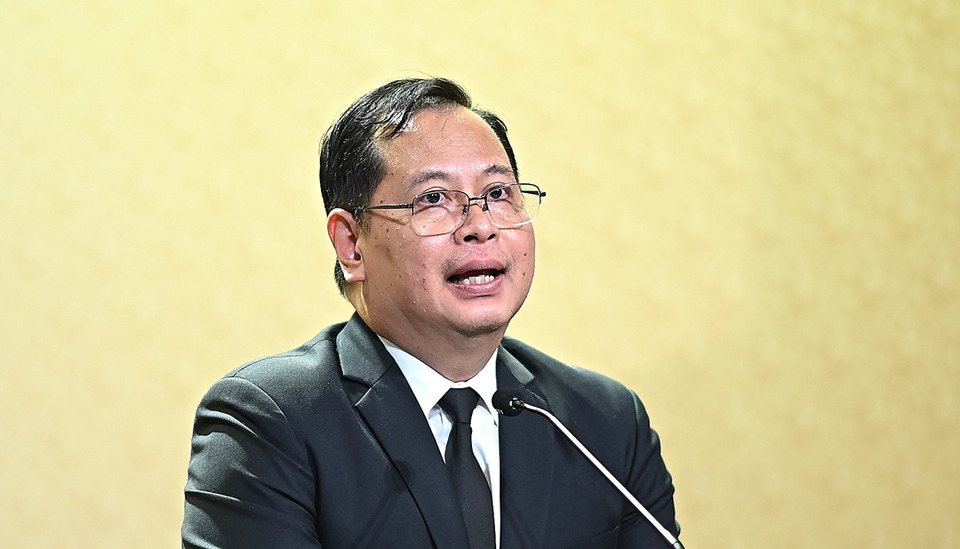 “ปกรณ์” เผย ครม.รับทราบแผนฟรีซข้าราชการ ไฟเขียวยุบหน่วยงานส่วนกลางกว่า 1 หมื่นแห่ง คาดใช้เวลา 8 ปี