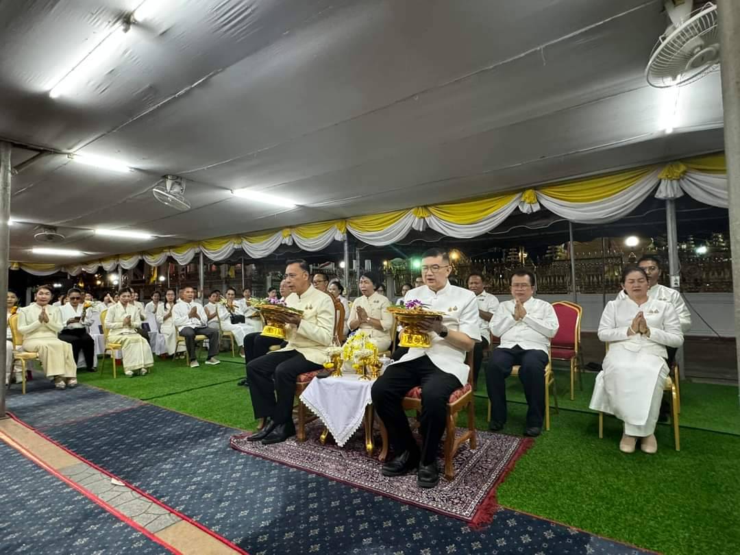 ผู้ว่าฯยโสธร นำพุทธศาสนิกชนเวียนเทียน ถวายเทียนพรรษา เนื่องในวันอาสาฬหบูชาและวันเข้าพรรษา 