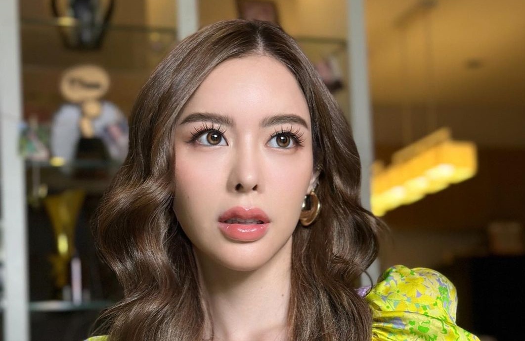 "ไอซ์ ปรีชญา" โพสต์ชูสองนิ้ว บอกตัวเอง "จะสู้ไปด้วยกันนะ"
