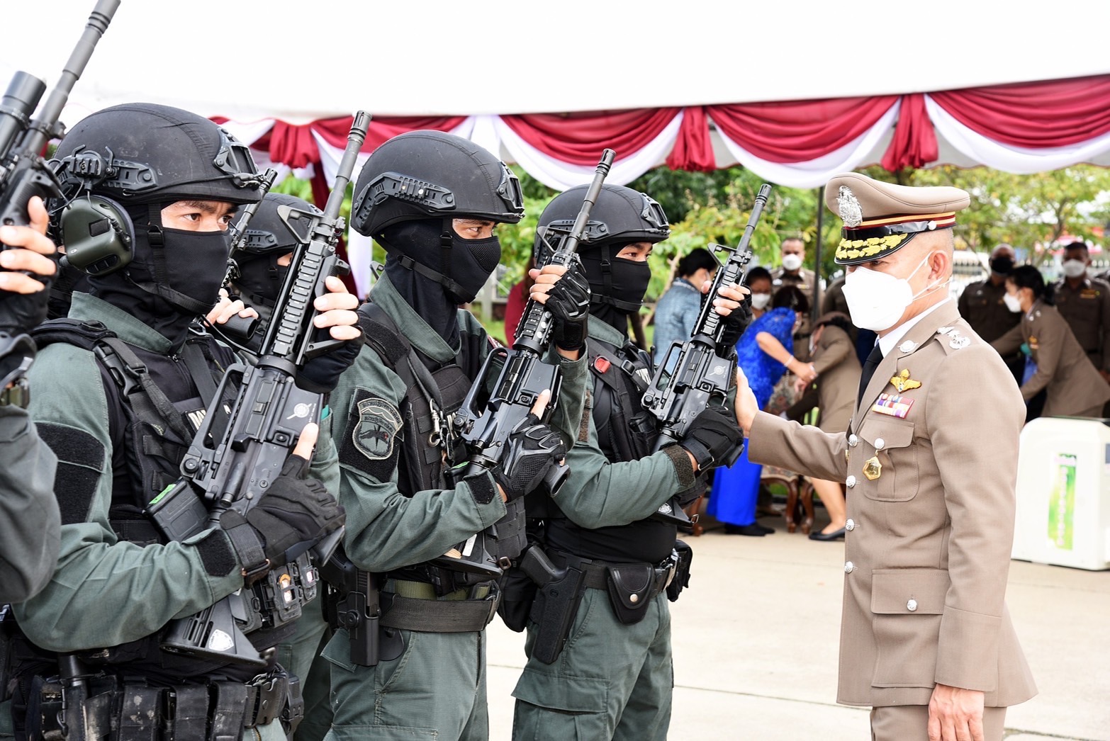 "บิ๊กโอ๋" รับตำแหน่งผบช.ภ.7 บรรยากาศในพิธีการชื่นมื่น 