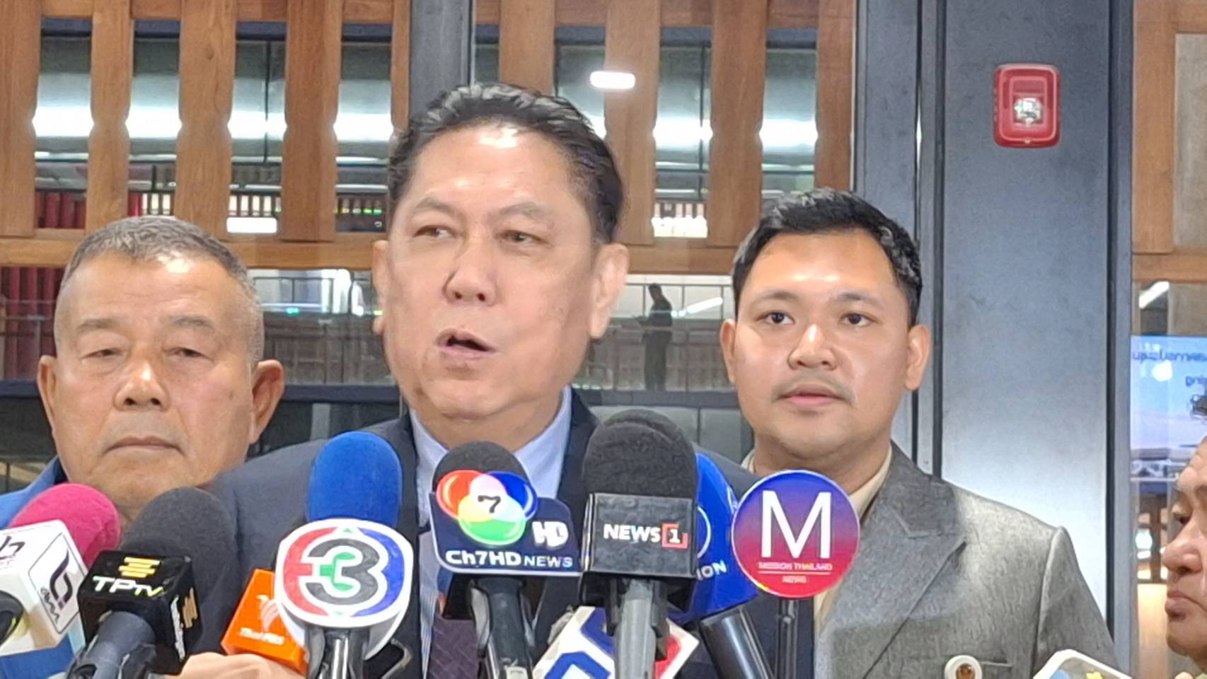 “วิสุทธิ์” โว "พรรคร่วมฯ" องค์ประชุมปึกทุกนัด ป้อง “นายกฯอิ๊งค์” ยันถ้าว่าง มาตอบกระทู้แน่  