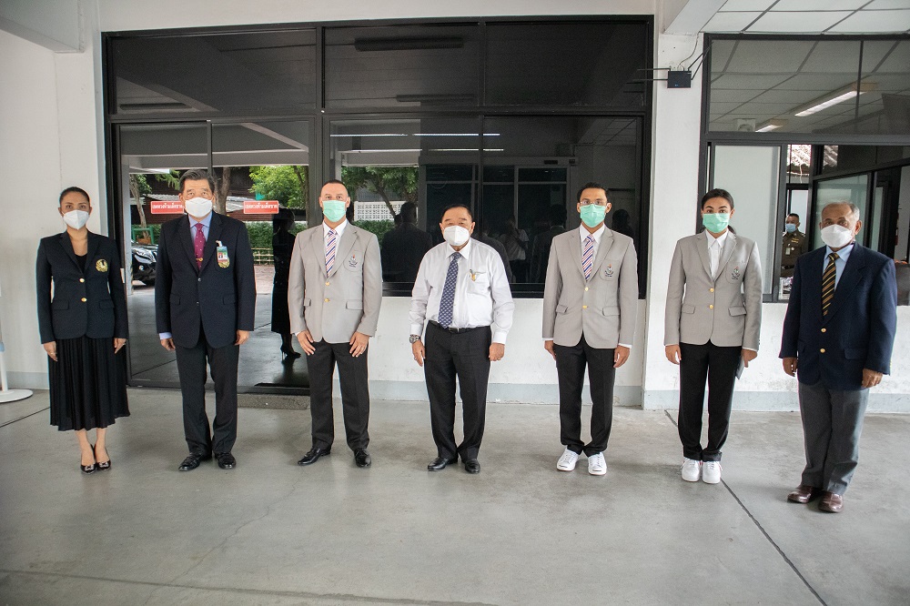เงือกสาว – ฉลามหนุ่ม "เจนจิรา-นวพรรษ"  เข้าพบ "บิ๊กป้อม" ก่อนลุยโอลิมปิกเกมส์