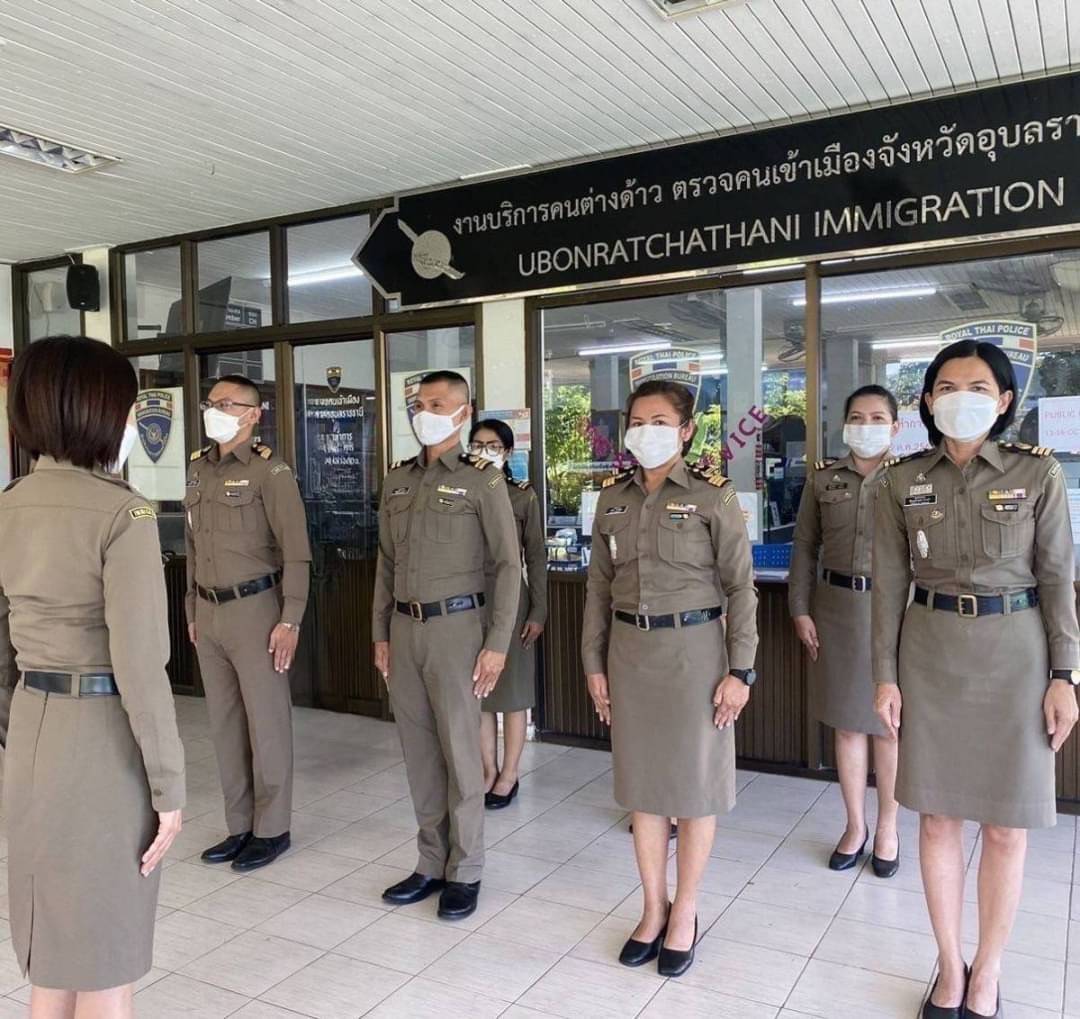 ตม.อุบลฯ พร้อมอำนวยความสะดวกคนต่างชาติที่มารับบริการ