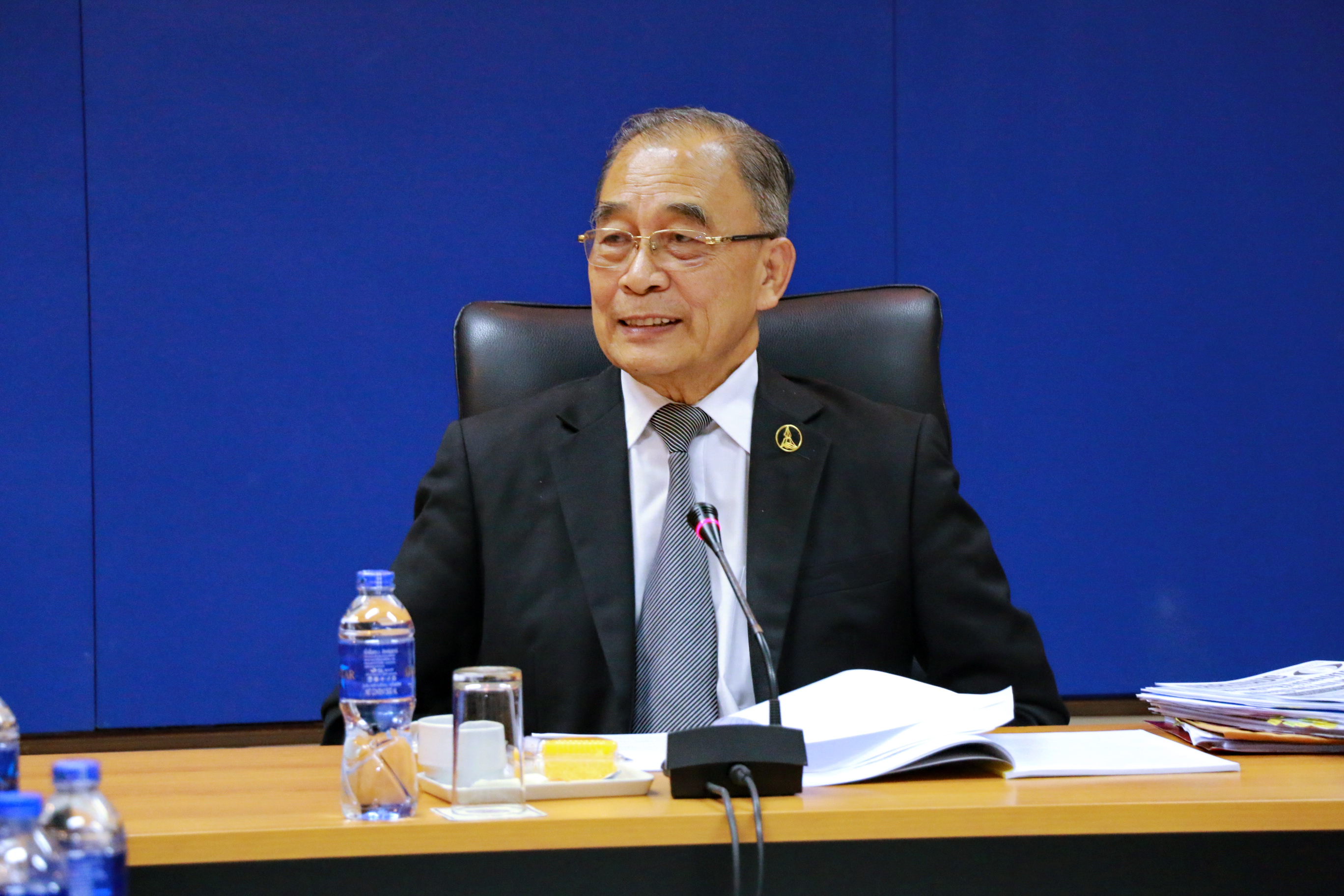 “กก.ปฏิรูปตำรวจ” จ่อเชิญ วิษณุ-ประวิตร ให้ข้อมูล หลังนายกสั่งต้องแยกงานสืบสวนสอบสวน
