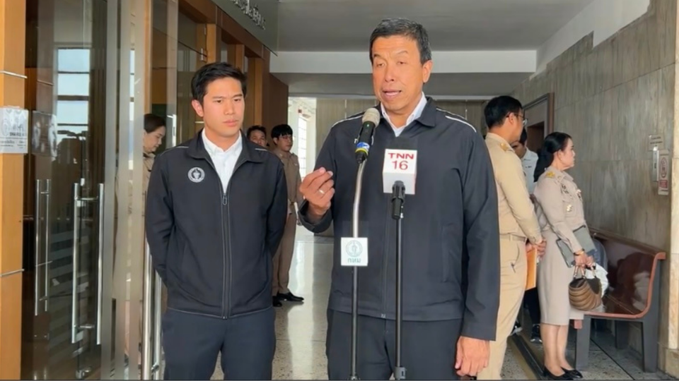 "ชัชชาติ" จับมือนครนายกสกัดเผาตอซังแก้ฝุ่นพิษ จับตา ม.ค. PM2.5 พุ่งสูง
