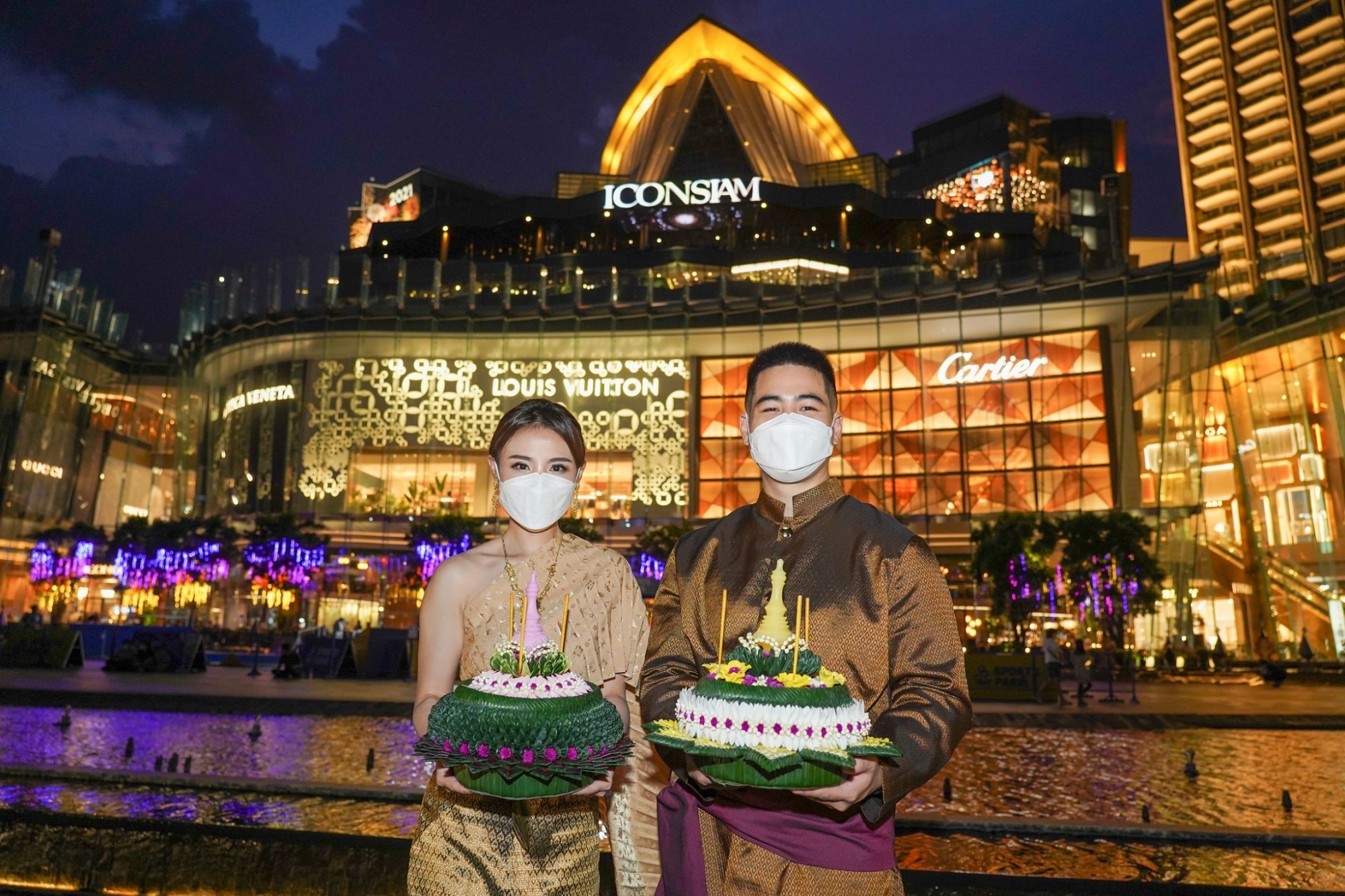  ICONSIAM A Magical Loy Krathong Upon The Chao Phraya River  มหัศจรรย์เทศกาลลอยกระทงบนแม่น้ำเจ้าพระยา 