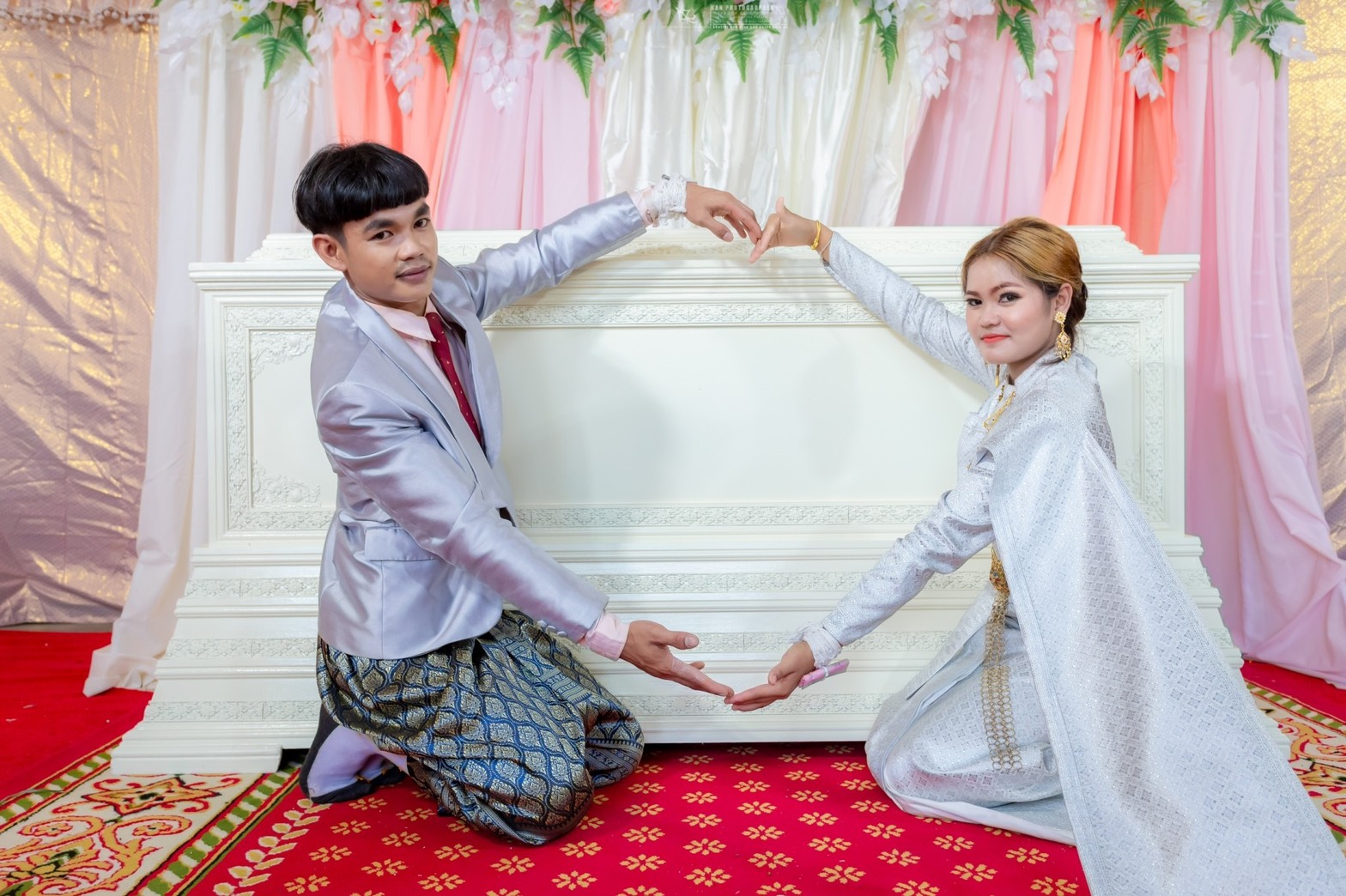 มนต์รักโลงศพ คู่บ่าวสาวมีโลงศพเป็นพยานรักในงานแต่งงาน