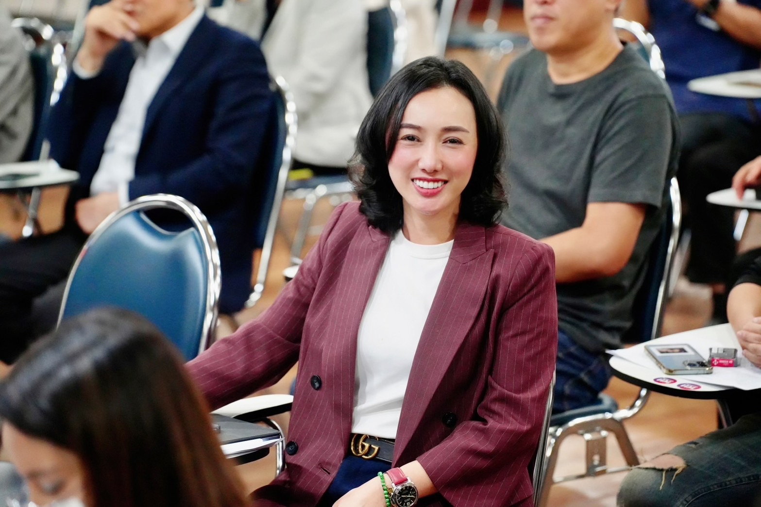 "ลิณธิภรณ์" หนุนลดอัตราภาษีเงินได้บุคคลธรรมดาลง ดึงมันสมองขับเคลื่อนบ้านเกิด  แนะมองประโยชน์ ดีกว่าจ้องด้อยค่ารัฐบาล