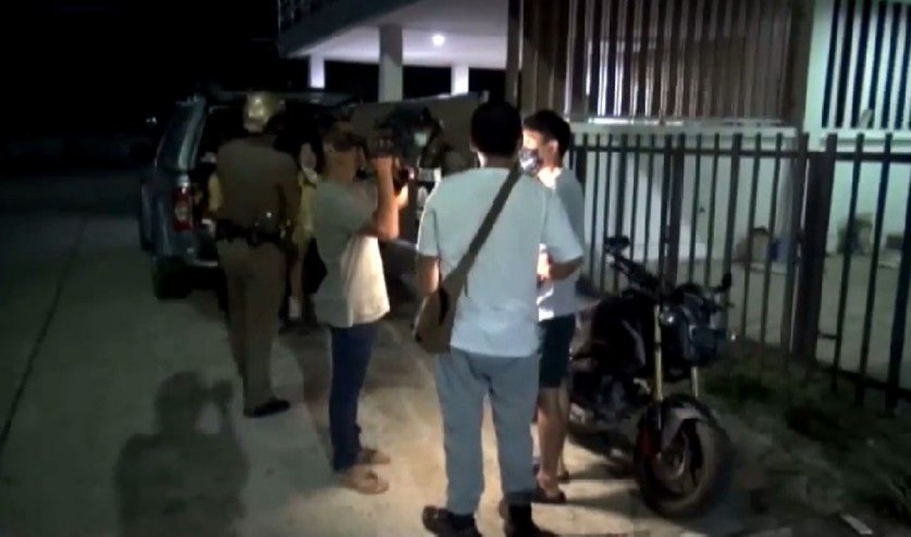 กุ๊กร้านอาหารหรู ขอลาตายเชือกผูกคอดับคาราวบันได พิษโควิด 19
