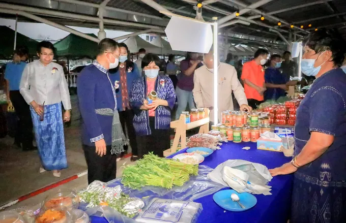 สสจ.ยโสธร ร่วมจัดนิทรรศการ  “เกษตรอินทรีย์วิถียโสธร ด้วยวิธีการสหกรณ์” ในงานมหกรรมเกษตรอินทรีย์วิถียโสธร 