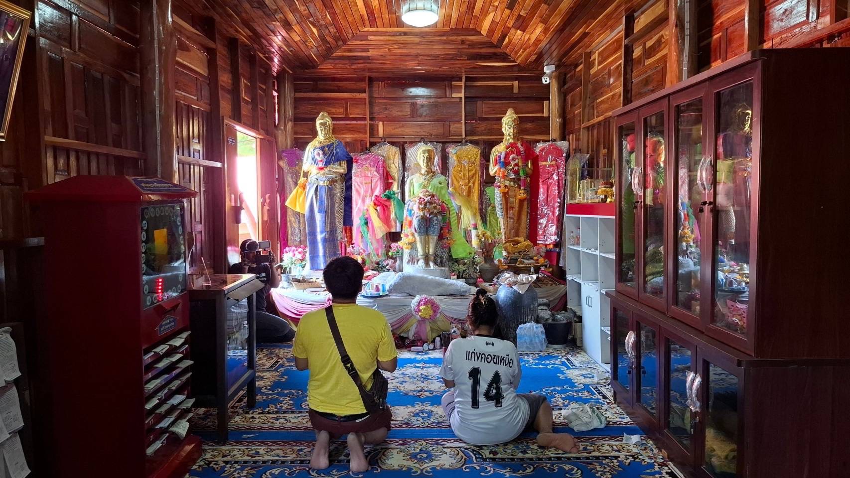 สายมูแห่เที่ยวคำชะโนดศรีสะเกษ ขอพร ปู่ศรีสุทโธ-ย่าศรีปทุมมา พญานาคลายเกล็ดดอกลำดวน 