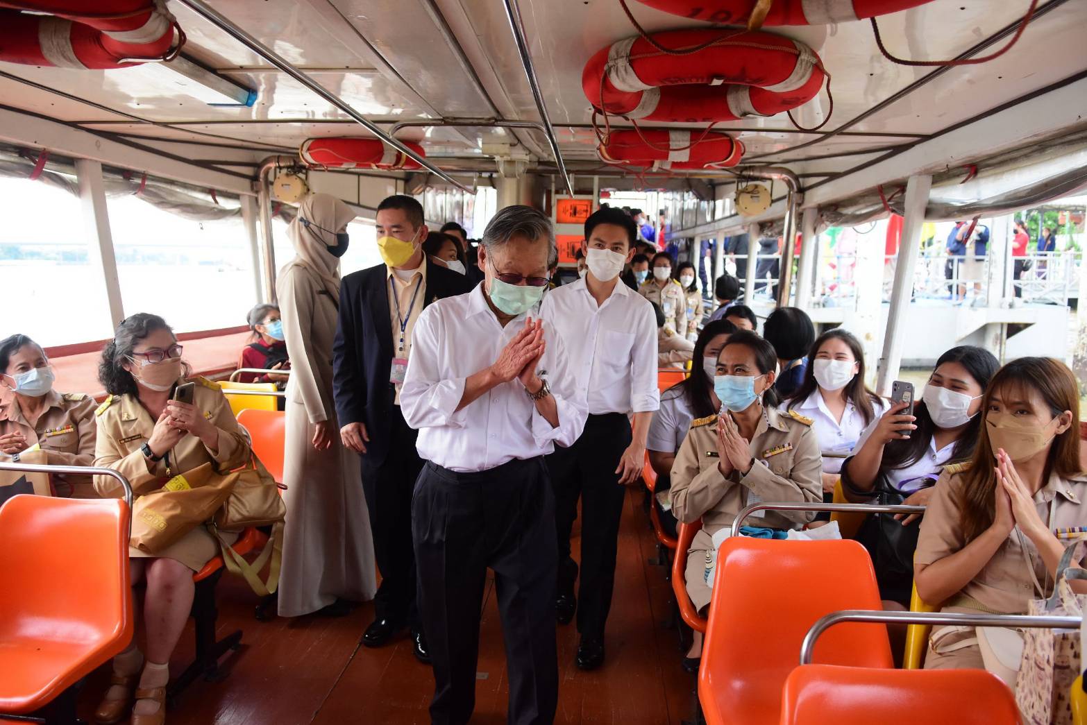 "ชวน" นั่งเรือโดยสารเพื่อชีวิตผาสุก ช่วยลดมลพิษท้องถนน หนุน"สสส."เฝ้าระวังฝุ่น PM 2.5 